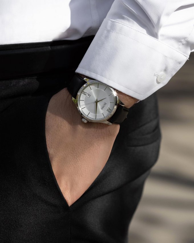 Potěšte vašeho muže. ❤️ Tyto elegantní pánské hodinky BOSS ocení každý gentleman. ⌚️#klenotyaurum #klenotyslaskouuz65let #boss #bosswatches #hodinky #panskehodinky #menwatch